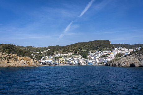 Casa La Ginestra e il Mare Ponza