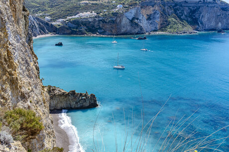 Casa La Ginestra e il Mare Ponza