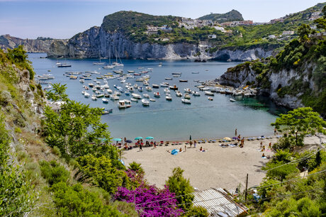 Casa La Ginestra e il Mare Ponza