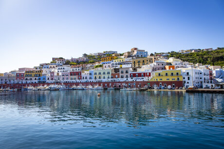 Casa La Ginestra e il Mare Ponza