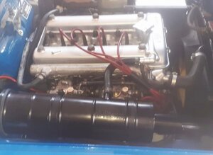alfa%20romeo%201750%20gt%20veloce%20del%201970%20(5).jpeg