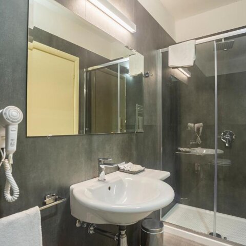 hotel%20repubblica%20marinara%20bagno.jpeg