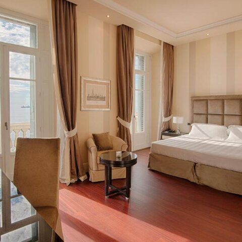 grand%20hotel%20palazzo%20livorno%205%20st%20camera.jpeg
