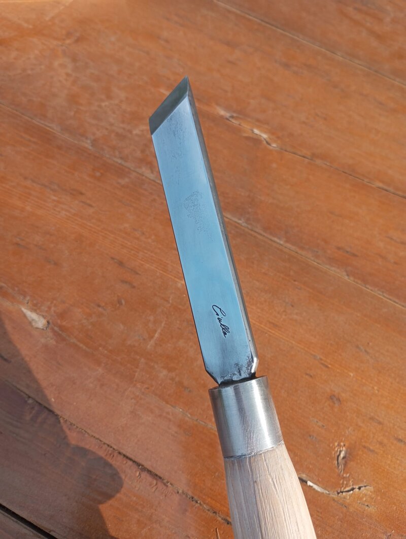 scalpello-obliquo-manico-castagno-anello-acciaio-inox-aisi-316