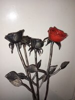 rose-in-ferro-battuto