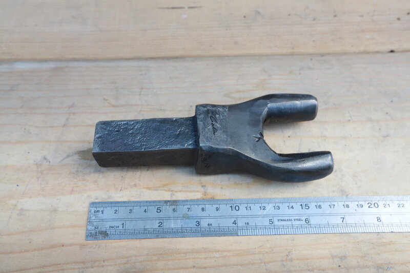 forchetta-da-incudine