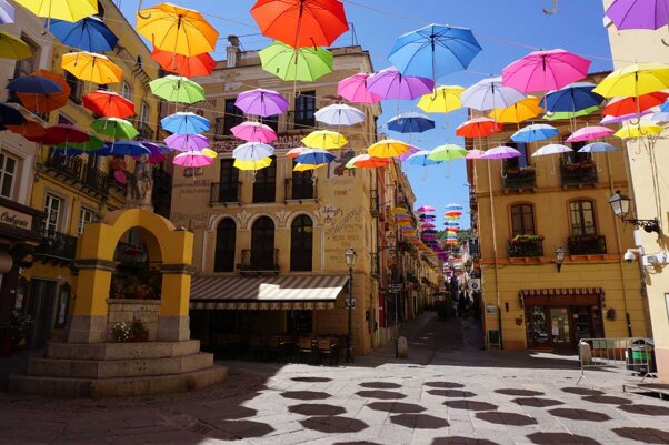 sardegna-sud-ovest-sulcis-iglesiente-iglesias-installazioni-ombrelli.jpeg sardegna-sud-ovest-sulcis-iglesiente-iglesias-installazioni-ombrelli.jpeg