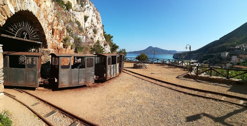 image-12-04-22-04-41-3.jpeg image-12-04-22-04-41-3.jpeg