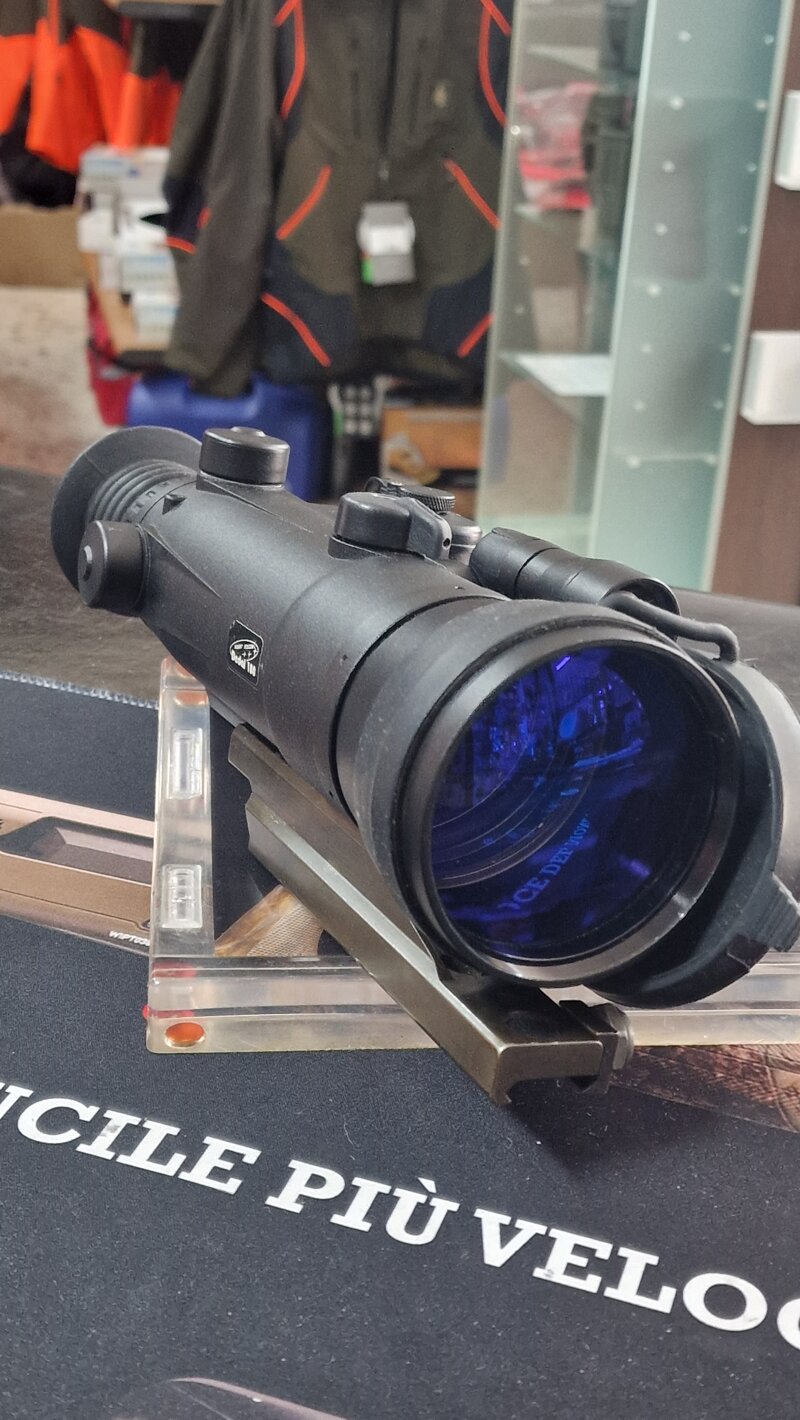 visore-notturno-dedal-180