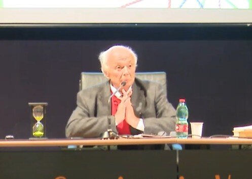 "Nulla di nuovo, tranne la confusione" "Nulla di nuovo, tranne la confusione"