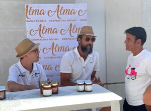 418945249_701104138874898_8658034474416917529_n-removebg-preview