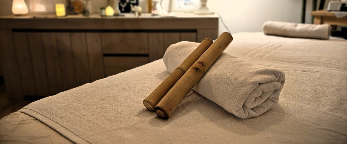 Studio Wellness | Massaggi e Riflessologia Plantare | Riscopri il tuo benessere a Noceto. Valeria, professionista specializzata in massaggi olistici e riflessologia plantare, ti accoglie in uno spazio riservato e rilassante. Prenota il tuo momento di relax.