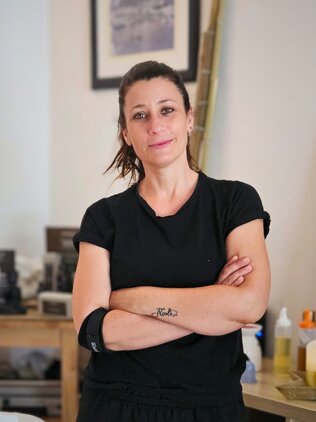 Mi chiamo Valeria e sono una professionista del massaggio con diploma riconosciuto CSEN, specializzata nel Massaggio Olistico del Benessere e nella Riflessologia Plantare.