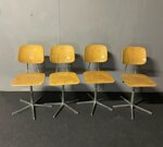set-di-n4-sedie-da-scuola-scrivania-regolabili-vintage