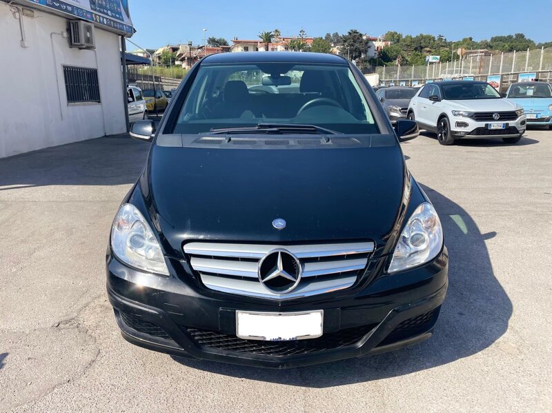 mercedes-benz-b-180-b-180-ngt-blueefficiency