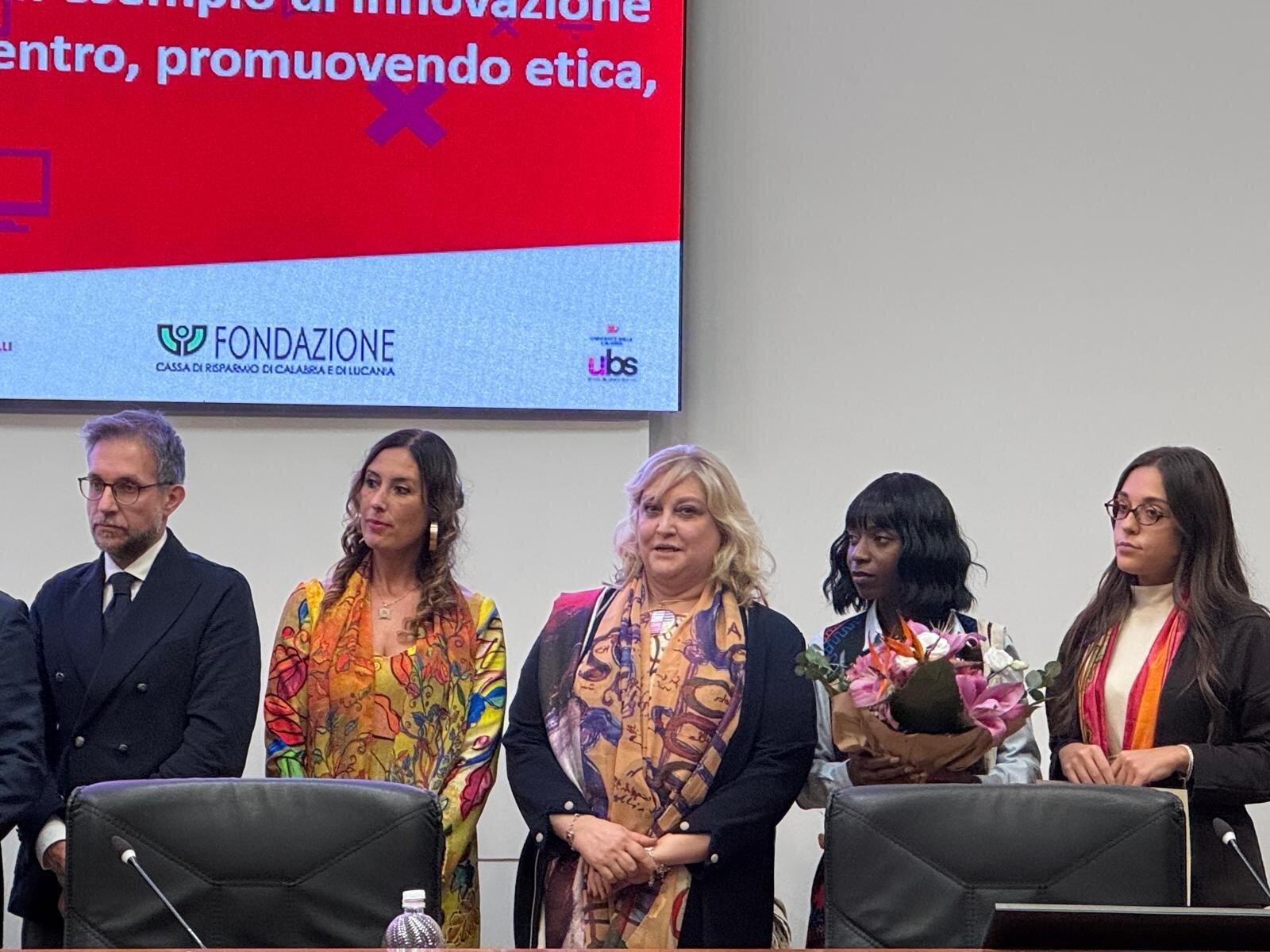 L'Artista Luigia Granata premiata con l'Award per il Management 2025