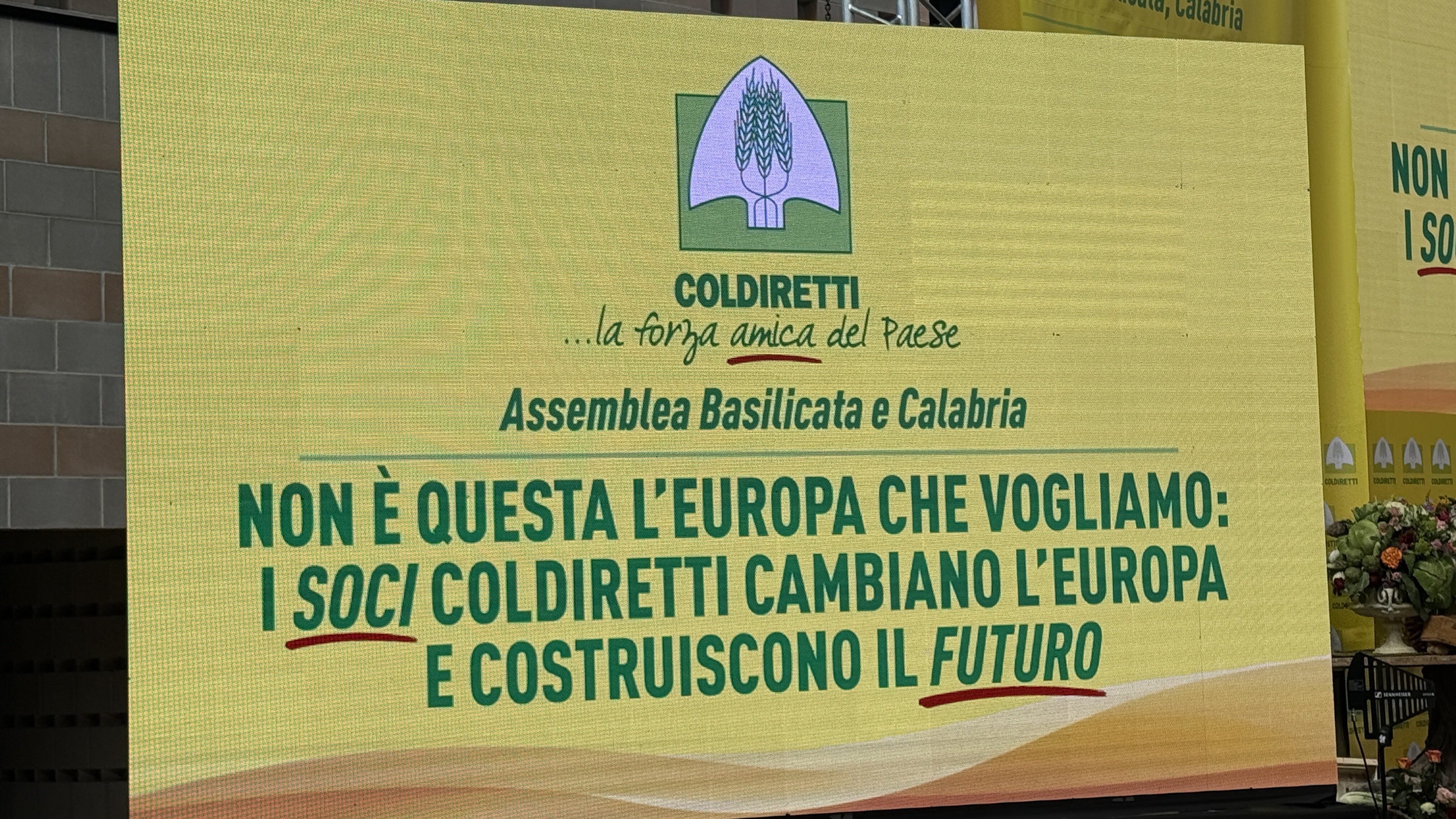 Assemblea Coldiretti Basilicata Calabria 9 aprile 2026 Palaercole Policoro - Guarda il servizio
