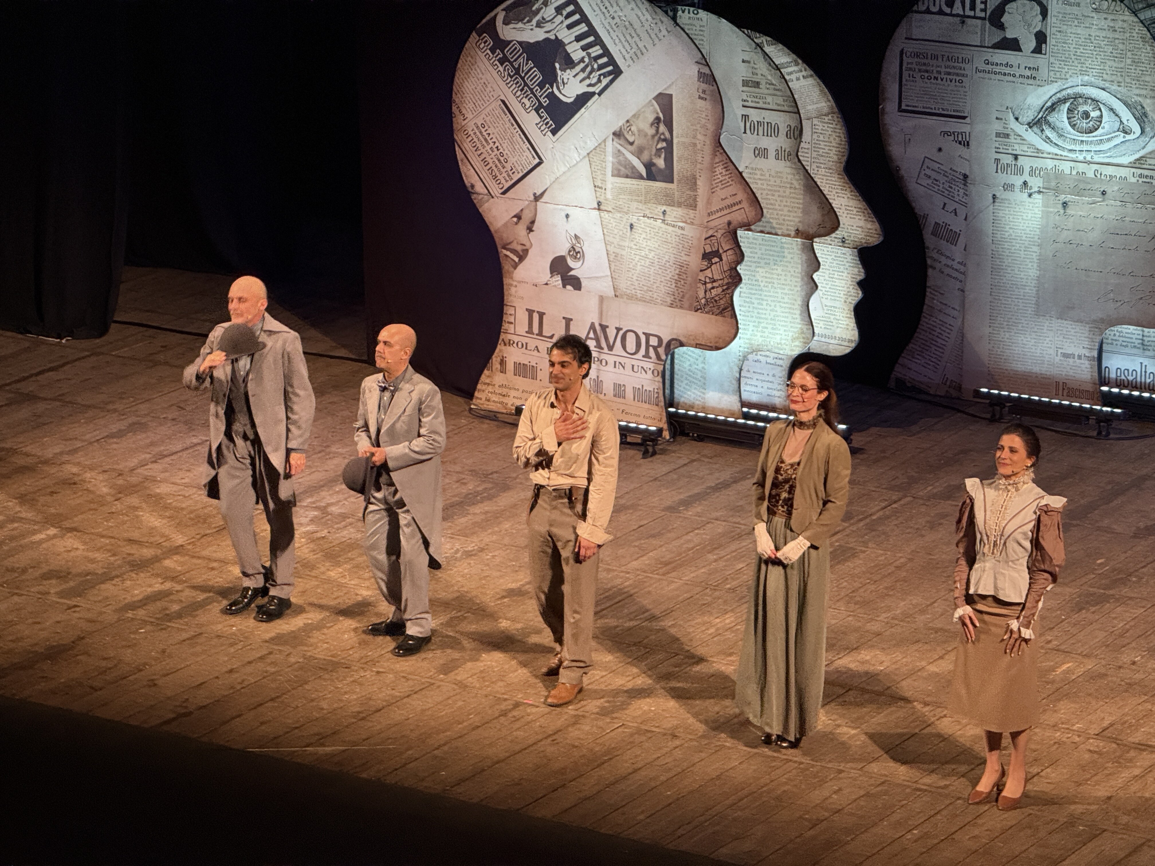 Uno Nessuno e Centomila: al Teatro Rendano di Cosenza va in scena l'opera pirandelliana