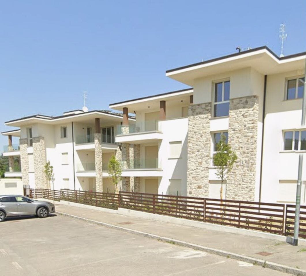 Tapparelle Elettriche: Pro e Contro delle Soluzioni Motorizzate per la Tua Casa