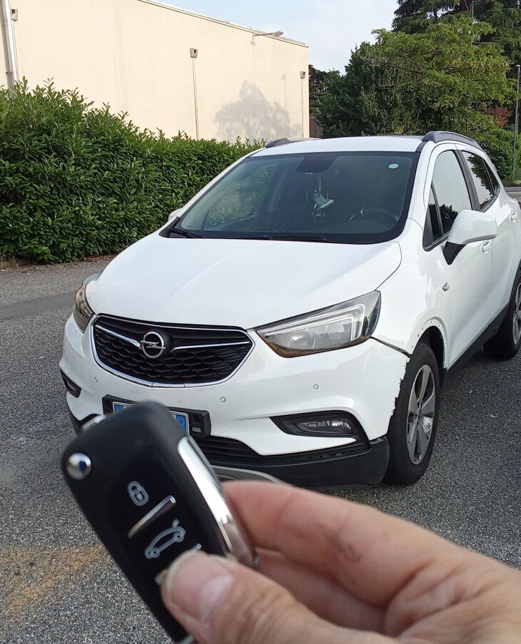 aa_opel_mokkax_2018_chiavi perse.jpeg aa_opel_mokkax_2018_chiavi perse.jpeg