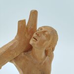 statua-legno-intagliato-ortisei-uomo-sofferente