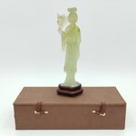statuetta-geisha-in-giada