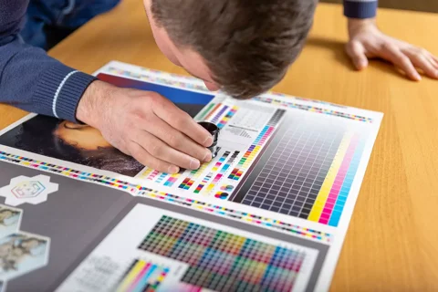 stampa-offset-stampa-libri-volantini-e-poster-online-treviso-servizio-stampa-ofsett-grafiche-montello