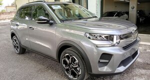 citroen-c-3-max-ad-auto-lavello-primo-piano.jpeg