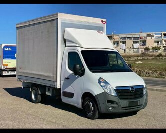 Kia Sportage 1.6 CRDi MHEV usata 2026 (Mild Hybrid): SUV efficiente a Lavello con finanziamento broker AD Automobili Basilicata Puglia.