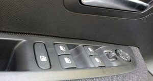peugeot-208-ad-auto-lavello%20(15).jpeg