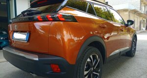 peugeot-2008-hdi-usato-lavello-ad-auto-retro%20(2)%20(fileminimizer).jpeg