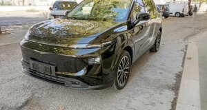 leapmotor-b-10-reev-nera-ad-auto-lavello%20(4).jpeg