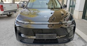 leapmotor-b-10-elettrica-ad-auto-lavello%20(4)%20(fileminimizer).jpeg