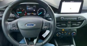 ford-focus-usata-ad-auto-lavello-frontale.jpeg