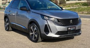 peugeot-3008-hdi-usato-lavello-ad-auto-laterale.jpeg