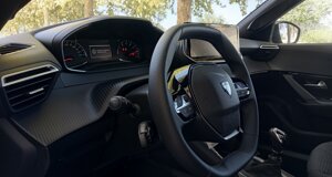 peugeot-2008-style-ad-auto-lavello%20(24).jpeg