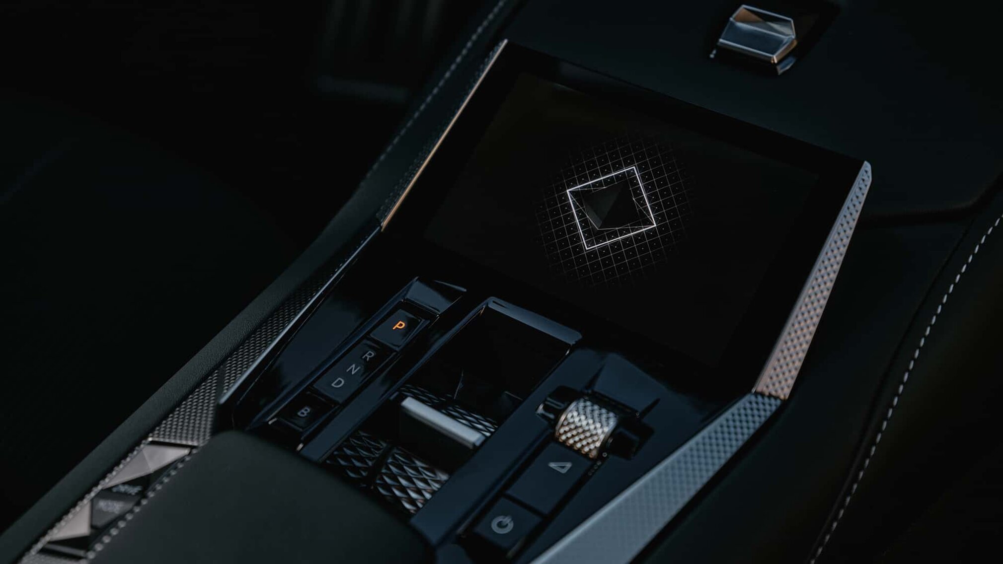 ds-4-edition-france.jpeg ds-4-edition-france.jpeg