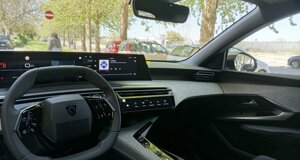 peugeot-3008-allure-hybrid-lavello-ad-auto%20(41).jpeg