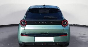 lancia-nuova-ypsilon-hybrid-usato-ad-auto-lavello-sedile-posteriore.jpeg lancia-nuova-ypsilon-hybrid-usato-ad-auto-lavello-sedile-posteriore.jpeg