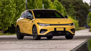 leapmotor-b-05-ad-auto-lavello.jpeg