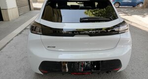 peugeot-208-ad-auto-lavello%20(2).jpeg