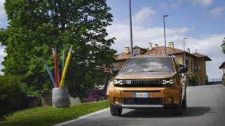 fiat-grande-panda-hybrid-la-prima.jpeg