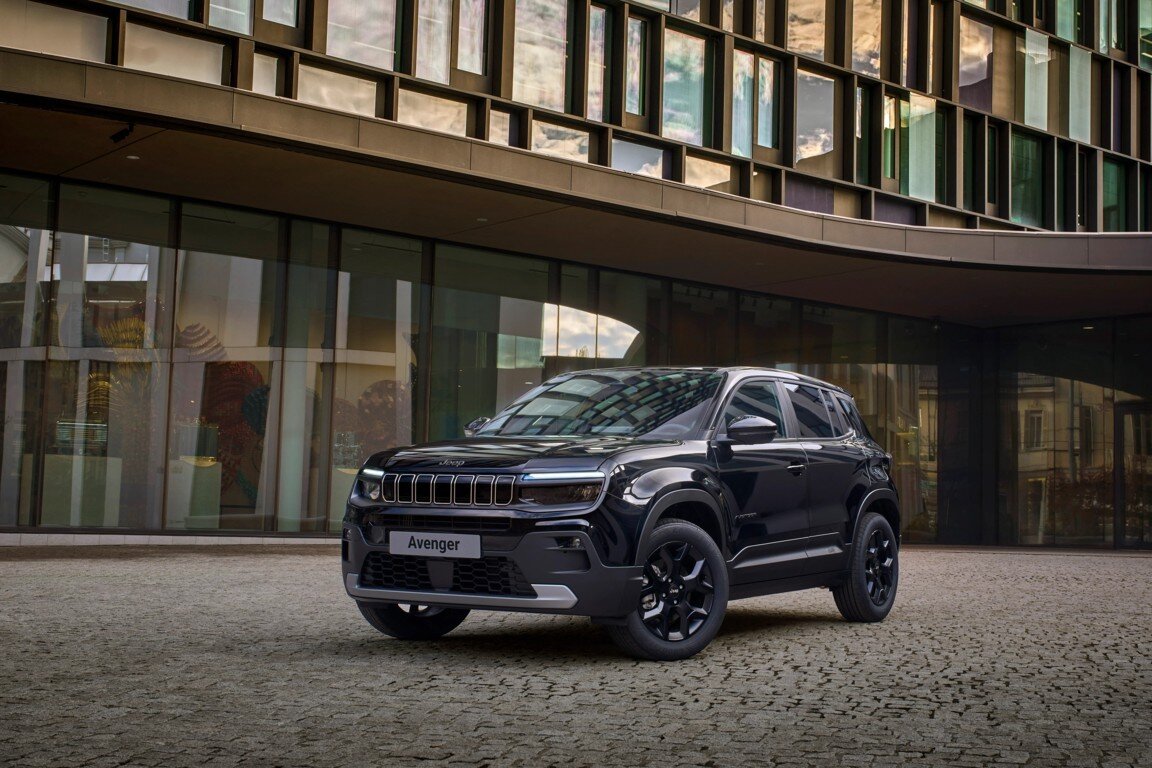 jeep-avenger-black-edition-ad-auto-lavello-(21).jpeg