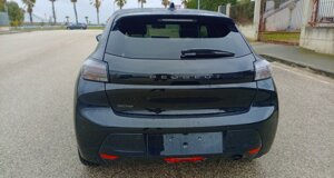 peugeot-208-business-nera-lavello-lato.jpeg