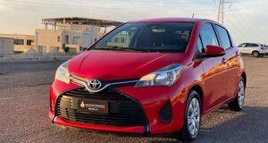 toyota-yaris-usata-lavello-ad-auto-frontale%20(2).jpeg