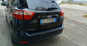 ford-c-max-usato-lavello-ad-auto-dietro.jpeg