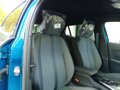 Peugeot 2008 Allure Nuova Blu - Sedili Anteriori - I sedili anteriori sportivi della Peugeot 2008 Allure con rivestimento misto tessuto ed ecopelle.