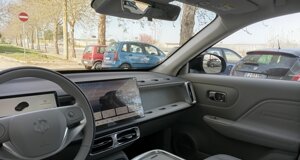 leapmotor-b-10-elettrica-ad-auto-lavello%20(36)%20(fileminimizer).jpeg