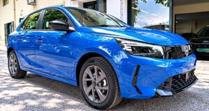 opel-corsa-edition-blu-ad-auto-lavello%20(14).jpeg