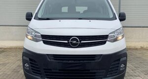opel-vivaro-usato-lavello-ad-auto-angolo-anteriore.jpeg